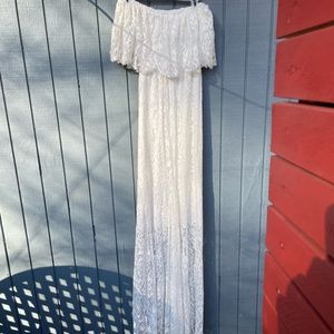 White lace maternity dress, size M
